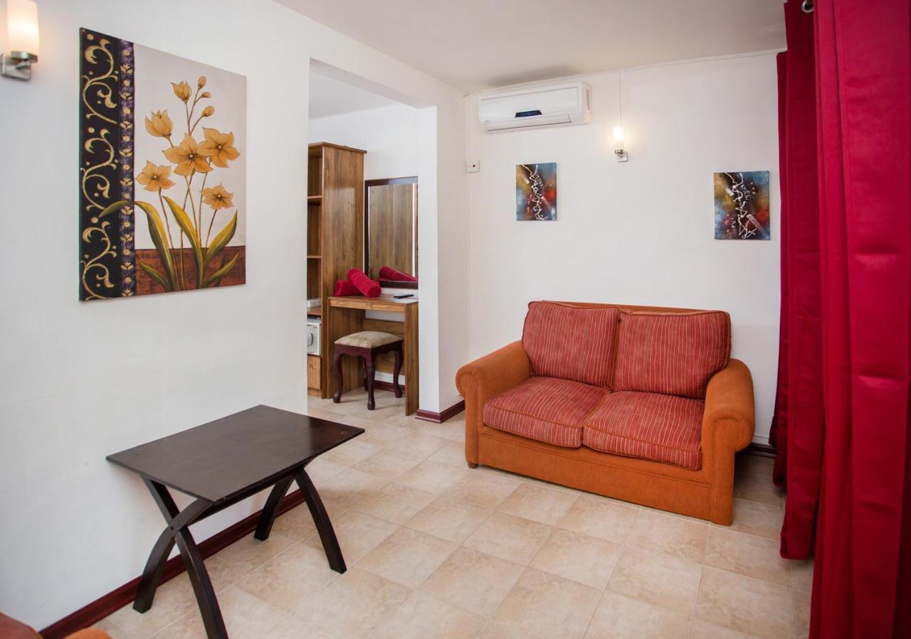 Talamba Blue Bed and Breakfast Blue Bay Buitenkant foto